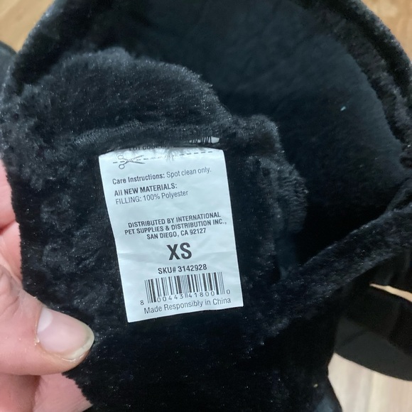 Three Eyed Flying Monster Pet Costume - Picture 3 of 3